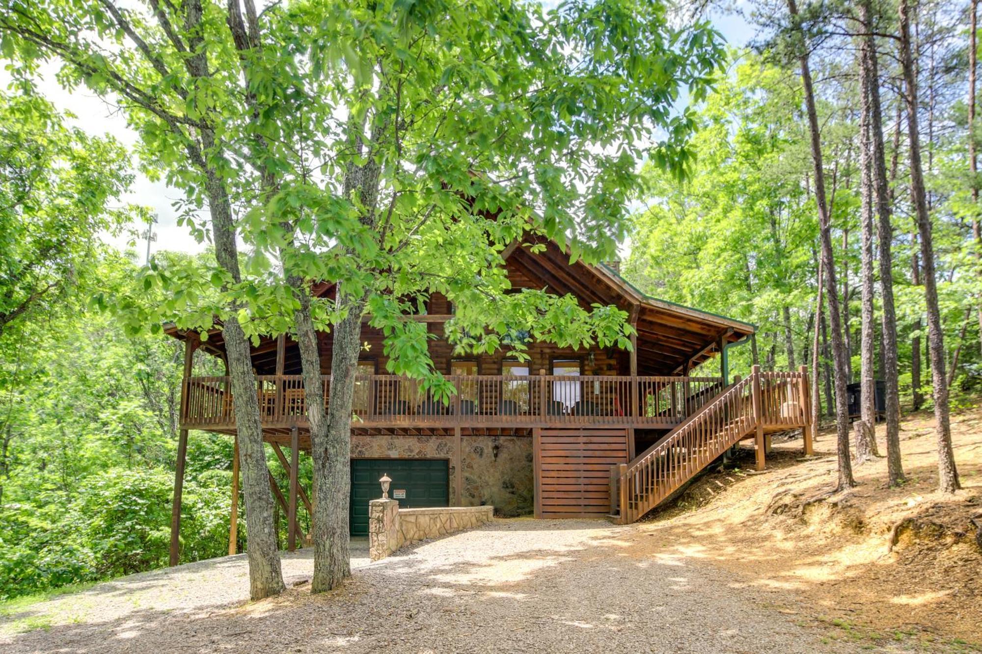 Sevierville Cabin With Deck Minutes To Pigeon Forge Eksteriør billede