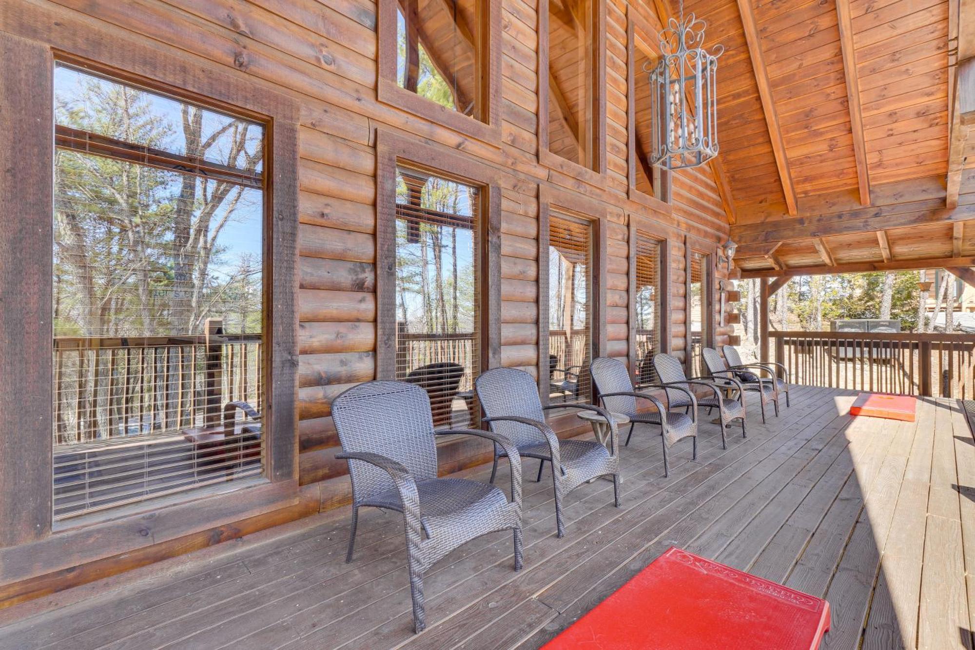 Sevierville Cabin With Deck Minutes To Pigeon Forge Eksteriør billede