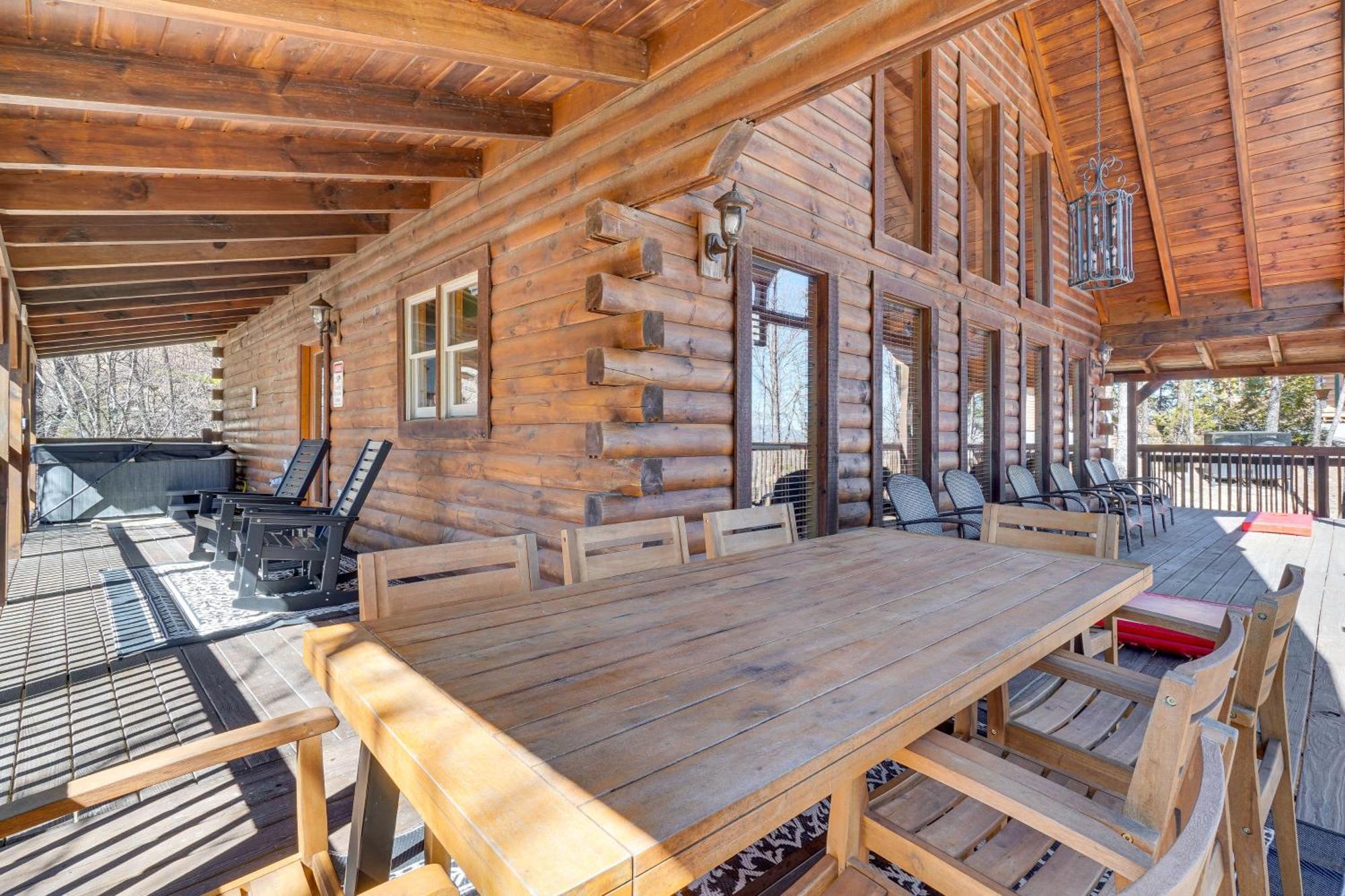 Sevierville Cabin With Deck Minutes To Pigeon Forge Eksteriør billede