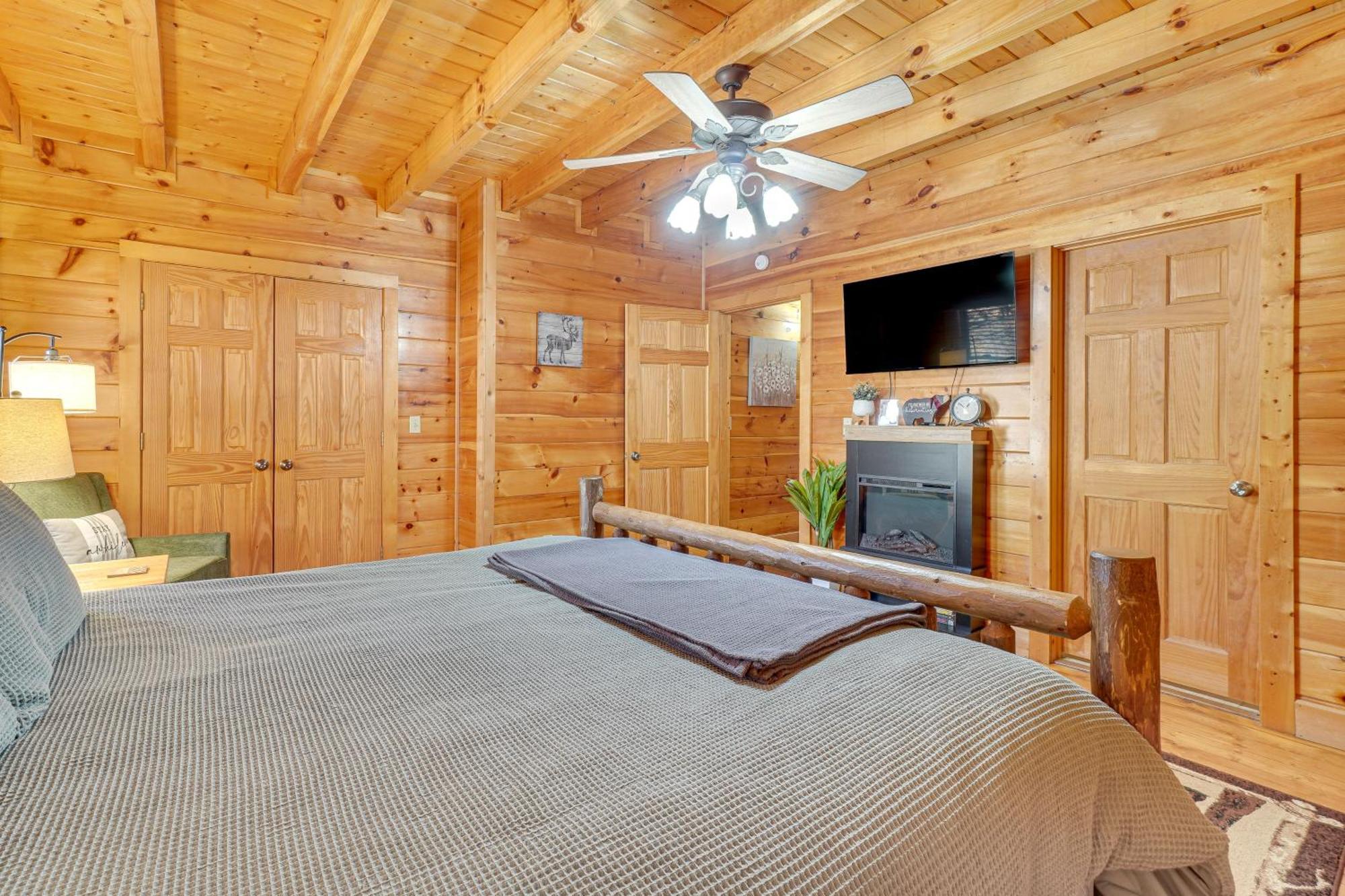 Sevierville Cabin With Deck Minutes To Pigeon Forge Eksteriør billede