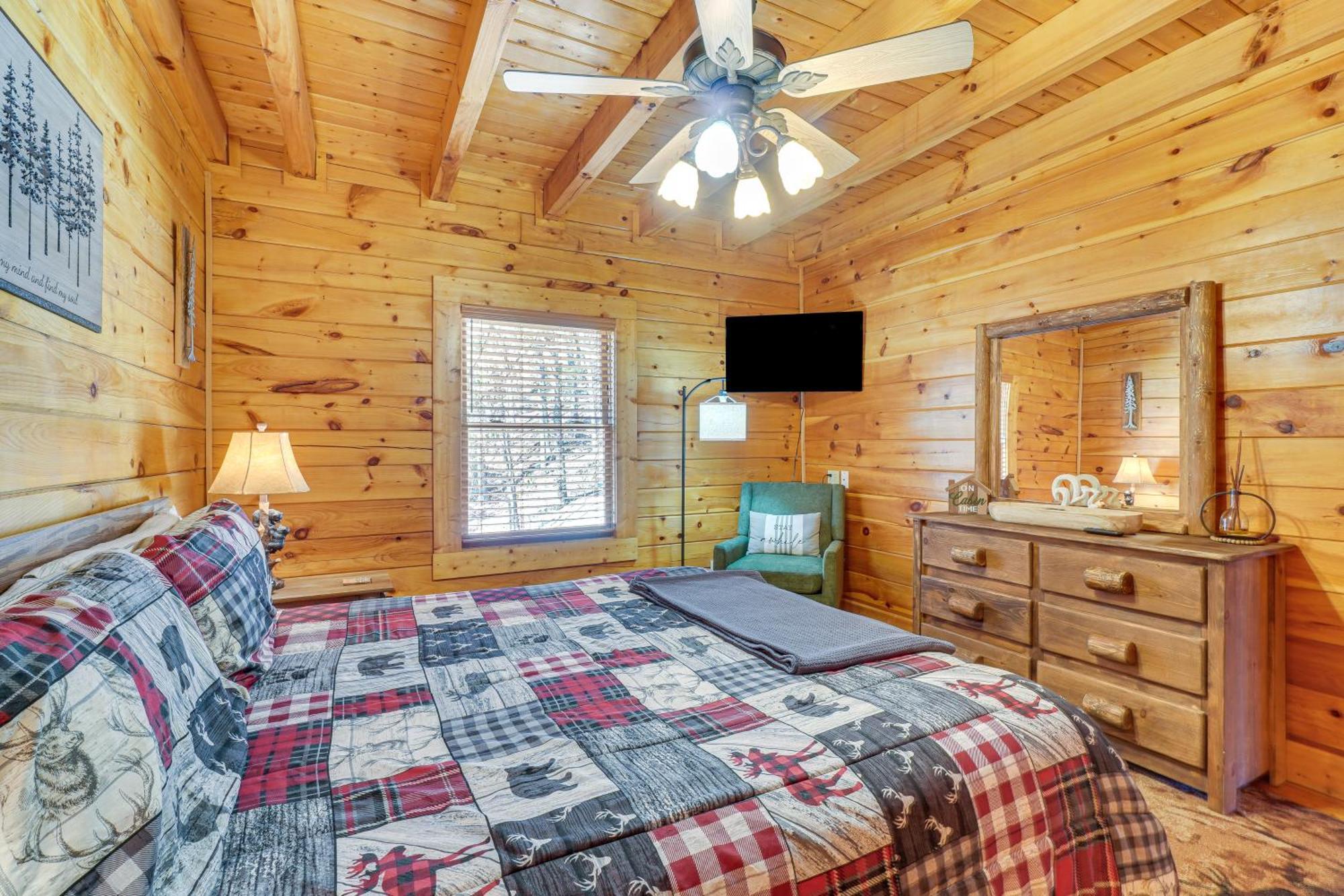 Sevierville Cabin With Deck Minutes To Pigeon Forge Eksteriør billede